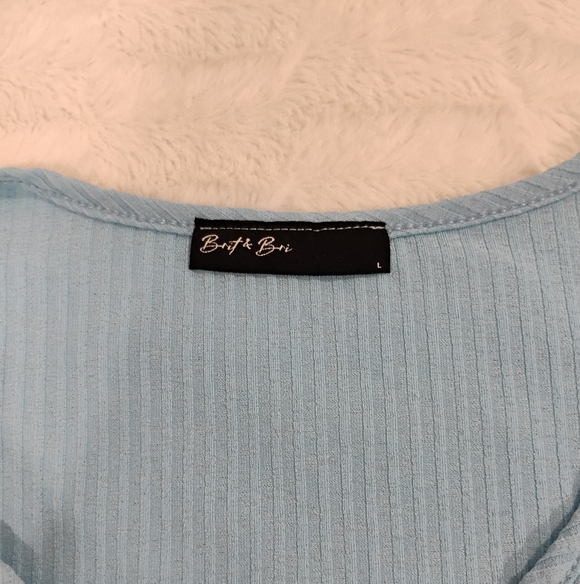 Light Blue Ribbed Long Sleeve Tie Front Top (Large) - Picture 5 of 8